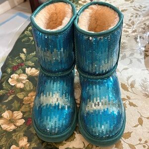 UGG Children’s Teal Sequin Boots Size 2